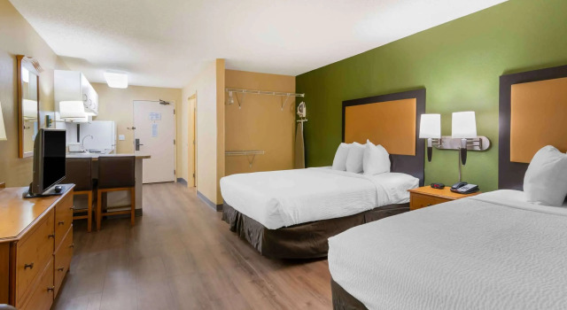 Четырёхместный люкс Extended Stay America - Kansas City - Country Club Plaza