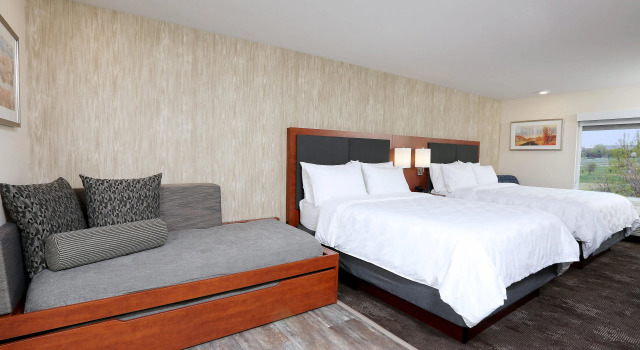 Holiday Inn & Suites Sioux Falls - Airport by IHG, 予約 ホテル スーフォールズ サウスダコタ州