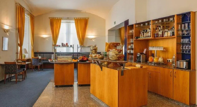 Полулюкс Business HiLight Suites Hotel