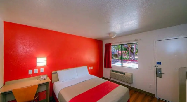 Четырёхместный номер Standard Motel 6-Bradenton, FL