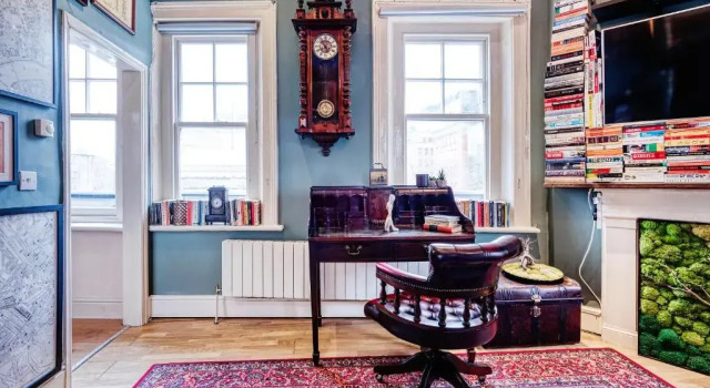 Sunny Corner Apartment in Center of London