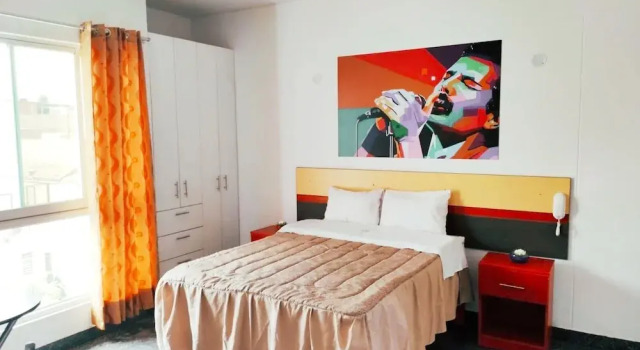 Genova Hostal, Buchen Sie Hotel Lince Lima