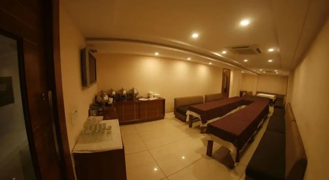Hotel Dolphin, Book Hotel Jalandhar Punjab