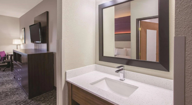 Четырёхместный номер Standard La Quinta by Wyndham NW Tucson Marana