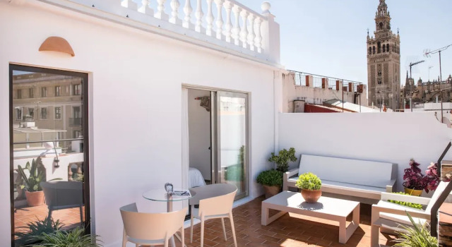 Номер Standard Puerta Catedral Holiday Suites