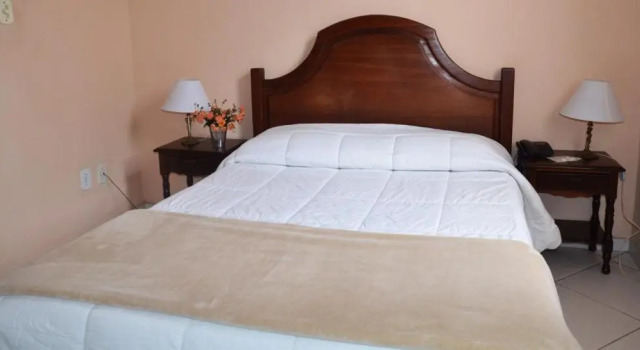 Hotel Santa Amalia, Забронировать Отель Недорогие отели штата Рио-де-Жанейро, недорого