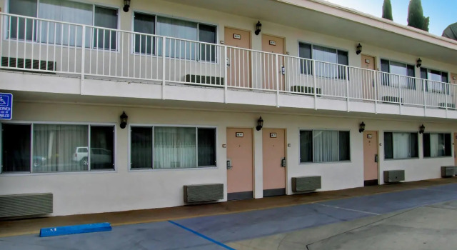 Americas Best Value Inn Visalia