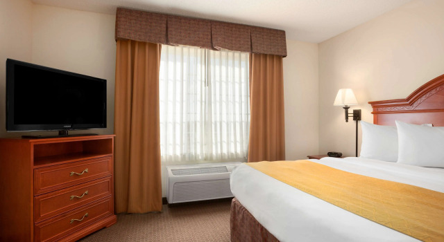 Diamond Jo Casino & Hotel, Rezerwuj Hotel Hotele w Iowa z basenem, Basen