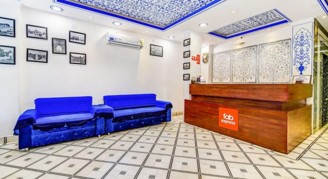 Fabexpress Alba Inn, Забронировать Отель Отели штата Раджастхана с парковкой, Парковка