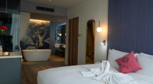 Люкс HOME Hotel