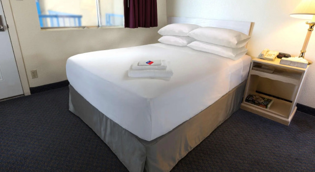 Americas Best Value Inn & Suites Forsyth, Rezervați Hotel Forsyth Georgia