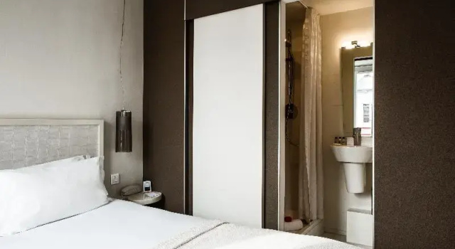 Двухместный номер Executive Le Quartier Bercy-Square