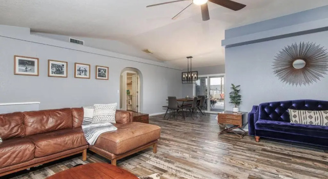 Home Away From Home! Stylish, Pool, Games, Firepit
