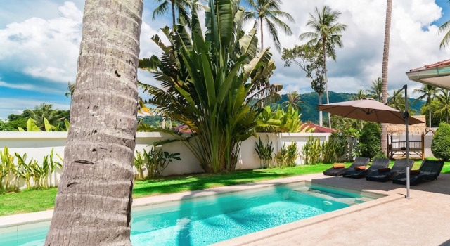 Вилла Comfort с красивым видом из окна SAWAN Residence Pool Villas