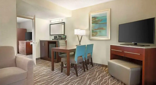 Люкс c 1 комнатой Embassy Suites by Hilton Lompoc Central Coast