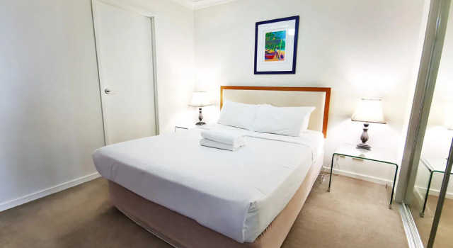 Апартаменты Standard Inn on the Park Apartments