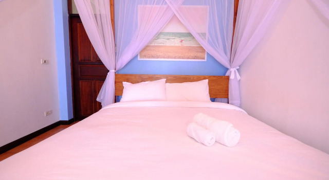 Baan Jai Dee Beach Front Hotel