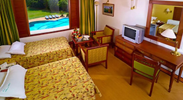 Люкс с видом на сад KTDC Mascot Hotel - A Heritage Living Experience