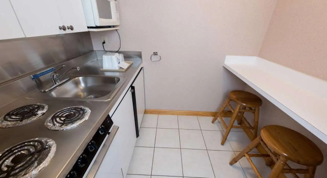 Четырёхместный номер Standard с 2 комнатами Adirondack Retreat Inn & Suites