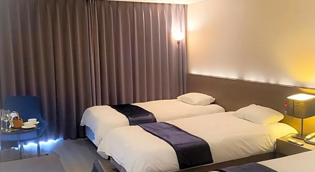 Трёхместный номер Deluxe Hotel The One