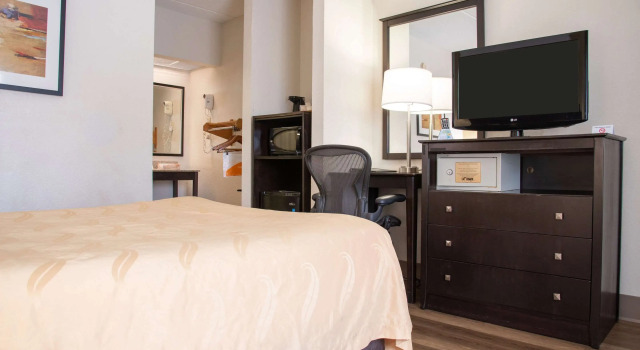 Четырёхместный люкс Quality Inn & Suites Aiken East