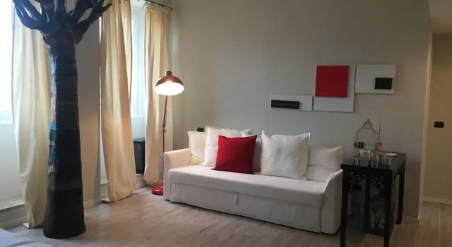 So & Leo Guest House