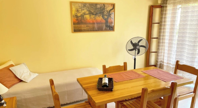 Spiros Apartments - Agios Gordios Beach, Corfu, Greece