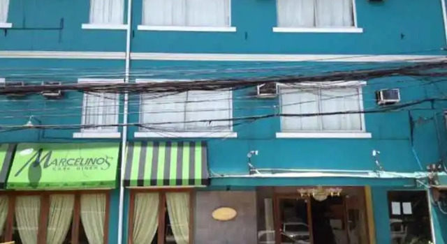Fem's Vines Pension House, Prenota Hotel Hotel a Mindanao con parcheggio, Parcheggio