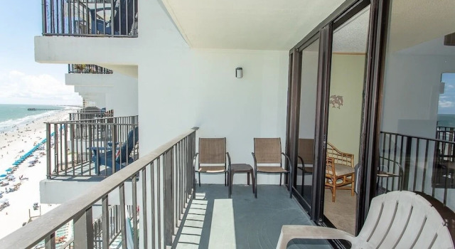 Номер Standard c 1 комнатой Royal Garden Resort 1003 1 Bedroom Condo by RedAwning