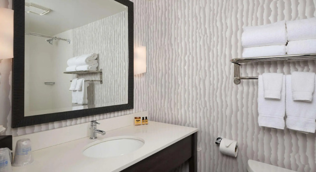 Четырёхместный номер Standard с видом на океан Best Western Plus Agate Beach Inn