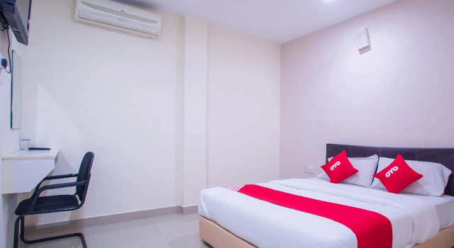 Трёхместный номер Standard OYO 44010 Royals Star Hotel
