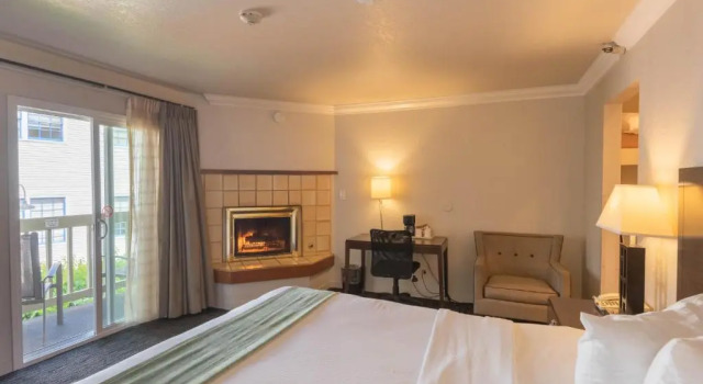 Номер Standard Cannery Row Inn