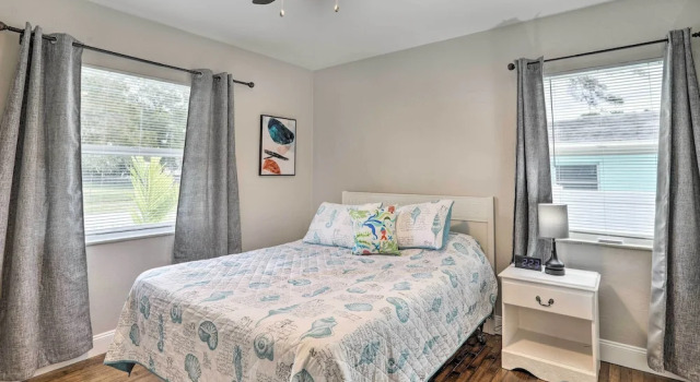 Pet-Friendly Gulfport Home Less Than 2 Mi to Beach, Réserver Maison de vacances Gulfport Floride