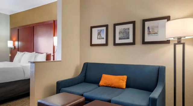 Люкс Comfort Suites West Jacksonville