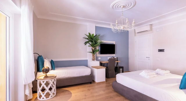 Номер Deluxe с балконом Trastevere Paper Suites