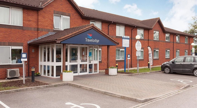 Travelodge Newbury Chieveley M4, Book Hotel Newbury Berkshire