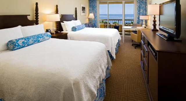 Четырёхместный номер Standard oceanfront The King and Prince Beach & Golf Resort