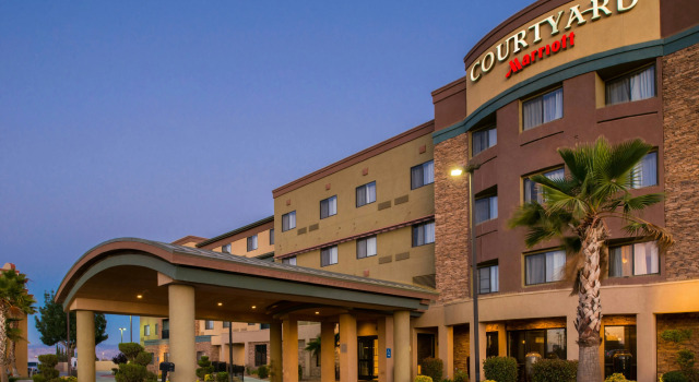 Courtyard Marriott Victorville, Забронировать Отель Хесперия штат Калифорния