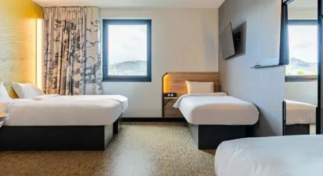 Четырёхместный номер Standard Shenzhen Yinjia Apartment