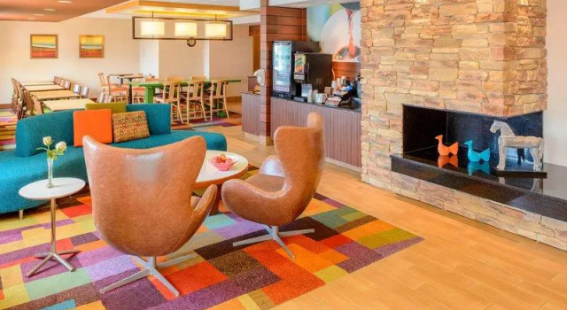 Кровать в общем номере Fairfield Inn Joplin