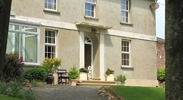 Ty Llwyd, Buchen Sie Hotel Treffynnon South Wales