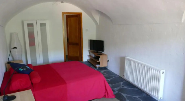 Ca la Clareta, Book Hotel Hotels in Garrotxa with Parking, Parking