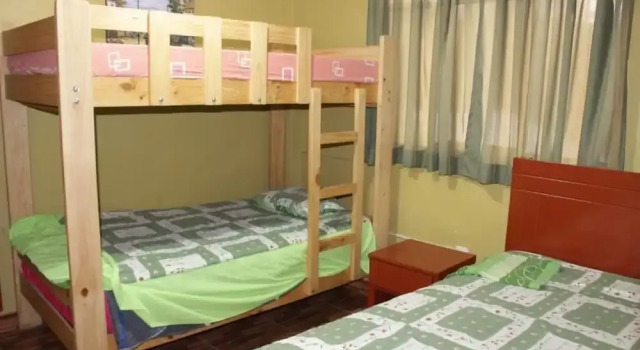 Habitación triple Clásica Hostal Aventura
