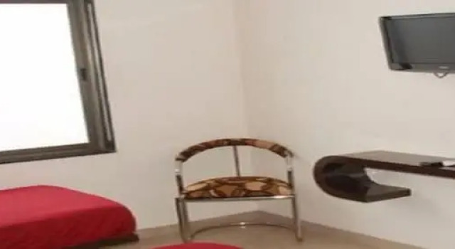 Room Maangta 100 - Andheri East
