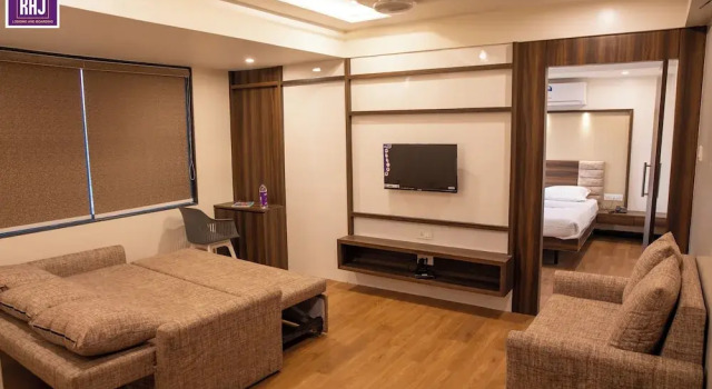 Люкс Royal Hotel Raj Lodging &Boarding