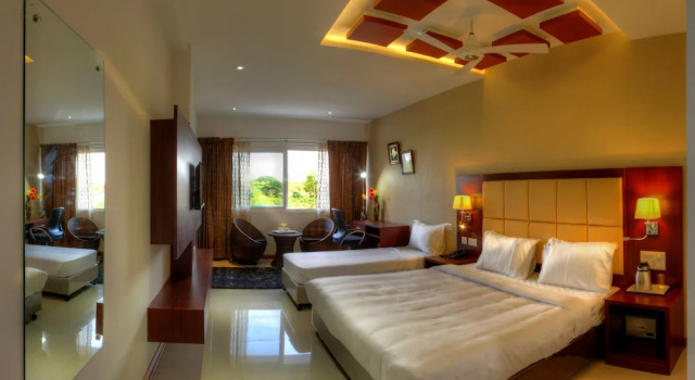 Трёхместный номер Standard с видом на город Rajmahal Inn