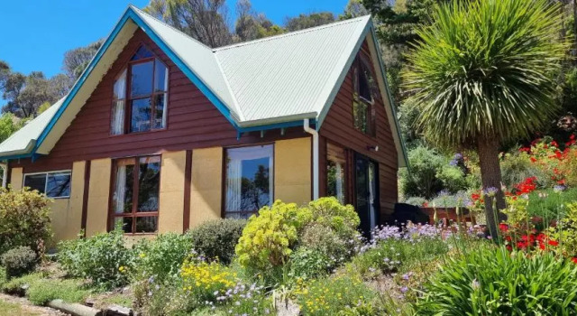 Коттедж с 2 комнатами Eastern Reef Cottages