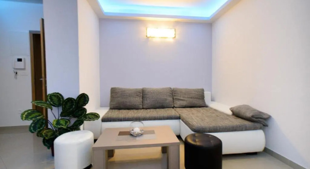 Lara Apartments