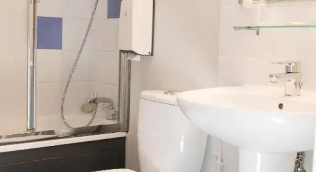 Номер Standard Logis Hôtel de France restaurant le Lucullus