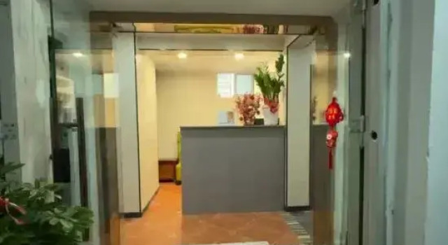 Bazhong Haixin Hotel, Rezerwuj Hotel Hotele w Bazhong z parkingiem, Parking